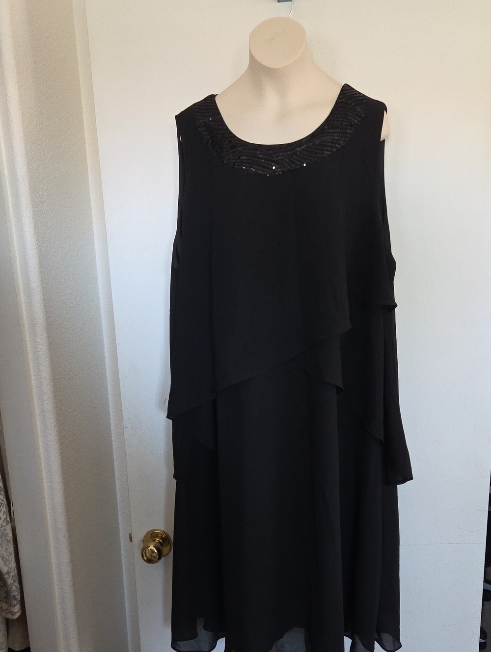 Black Sleeveless Layered Evening Dress with Beaded Neckline